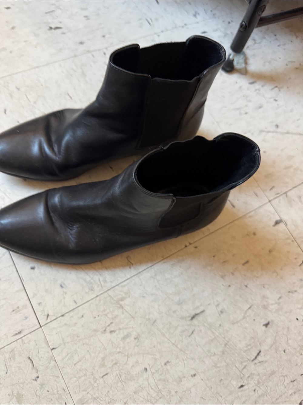 Men's Black Leather Chelsea Boots - Classic Slip-On Ankle Shoe - Picture 1 of 4